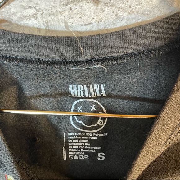 Nirvana Men’s Crewneck Sweatshirt Charcoal Size Small NWOT - Picture 5 of 7